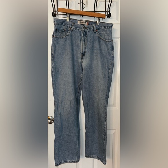 Levi's 550’s Light Blue Relaxed Fit Jeans W38 L34 - Picture 1 of 4
